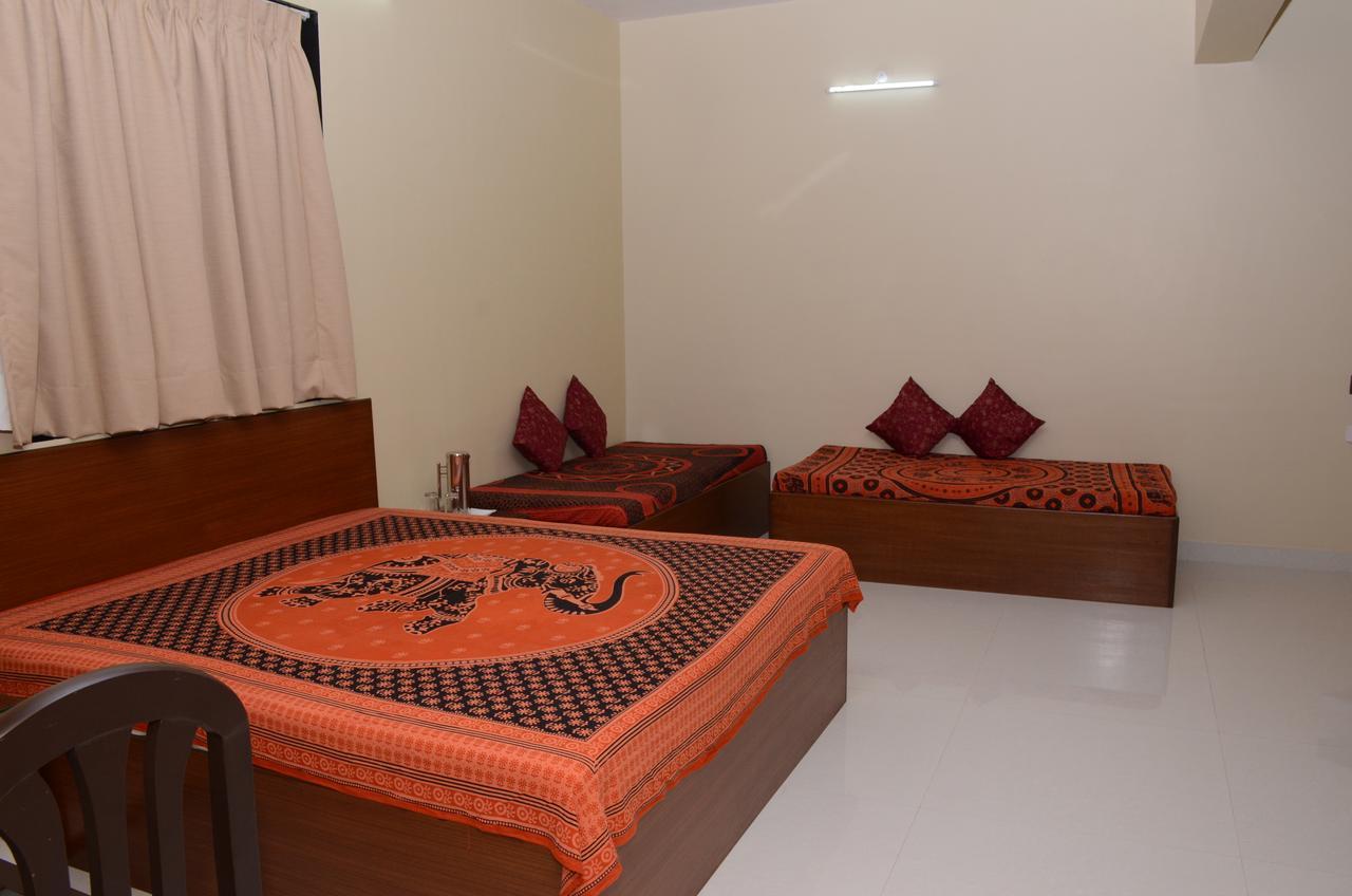 Hotel Hira Laxmi Residency Alībāg Exteriér fotografie