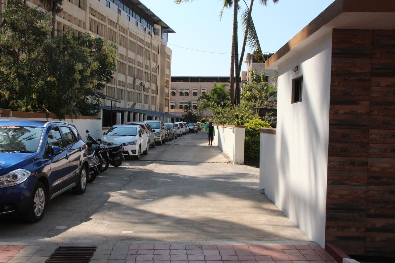 Hotel Hira Laxmi Residency Alībāg Exteriér fotografie
